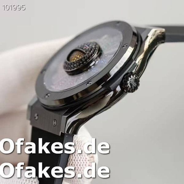 Replica Hublot Classic Fusion 507.CX.9000.RX.TAK21 45mm Herrenuhr Zeitlose Eleganz