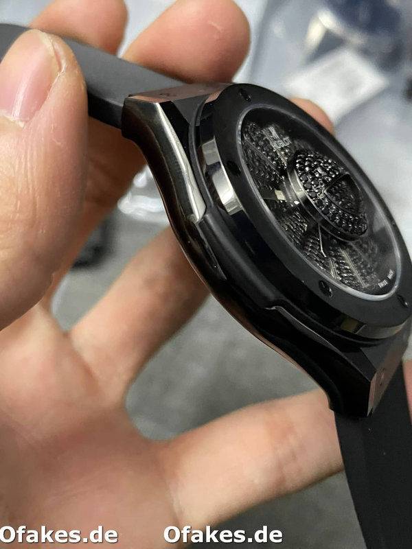 Replica Hublot Classic Fusion 507.CX.9000.RX.TAK21 45mm Herrenuhr Zeitlose Eleganz