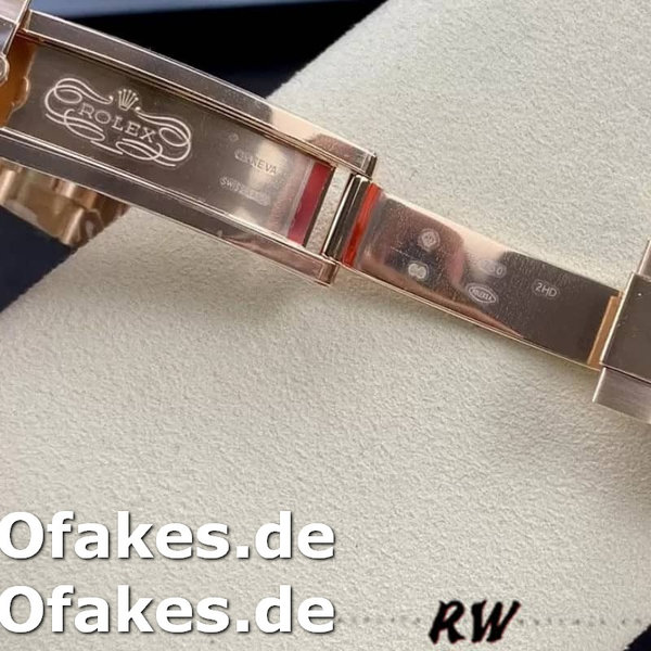 Replica Rolex Daytona 126505 Everose Gold Sundust Panda Dial 40MM Herren Replica Uhren